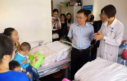 全國(guó)助殘日——政府、殘聯(lián)、醫(yī)院聯(lián)合慰問暖人心