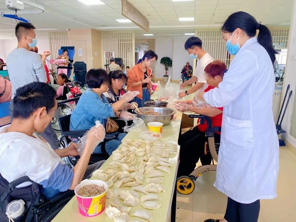 【保山安利醫(yī)院】“濃濃餃子香，深深關(guān)愛情”保山市殘聯(lián)肢體殘疾患者社會融入活動